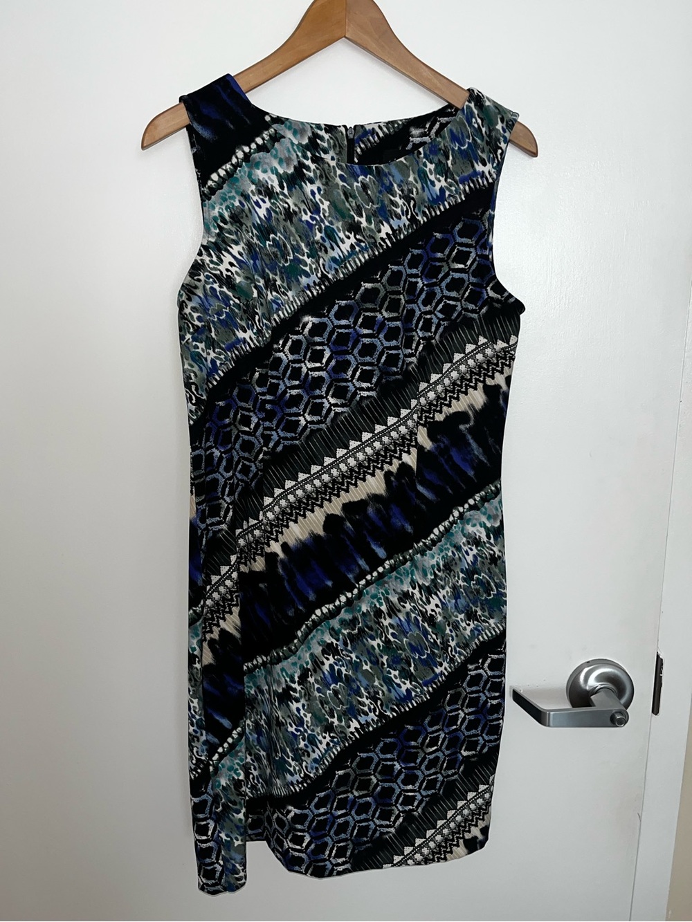 Sleeveless Printed Dress in Blue and Black